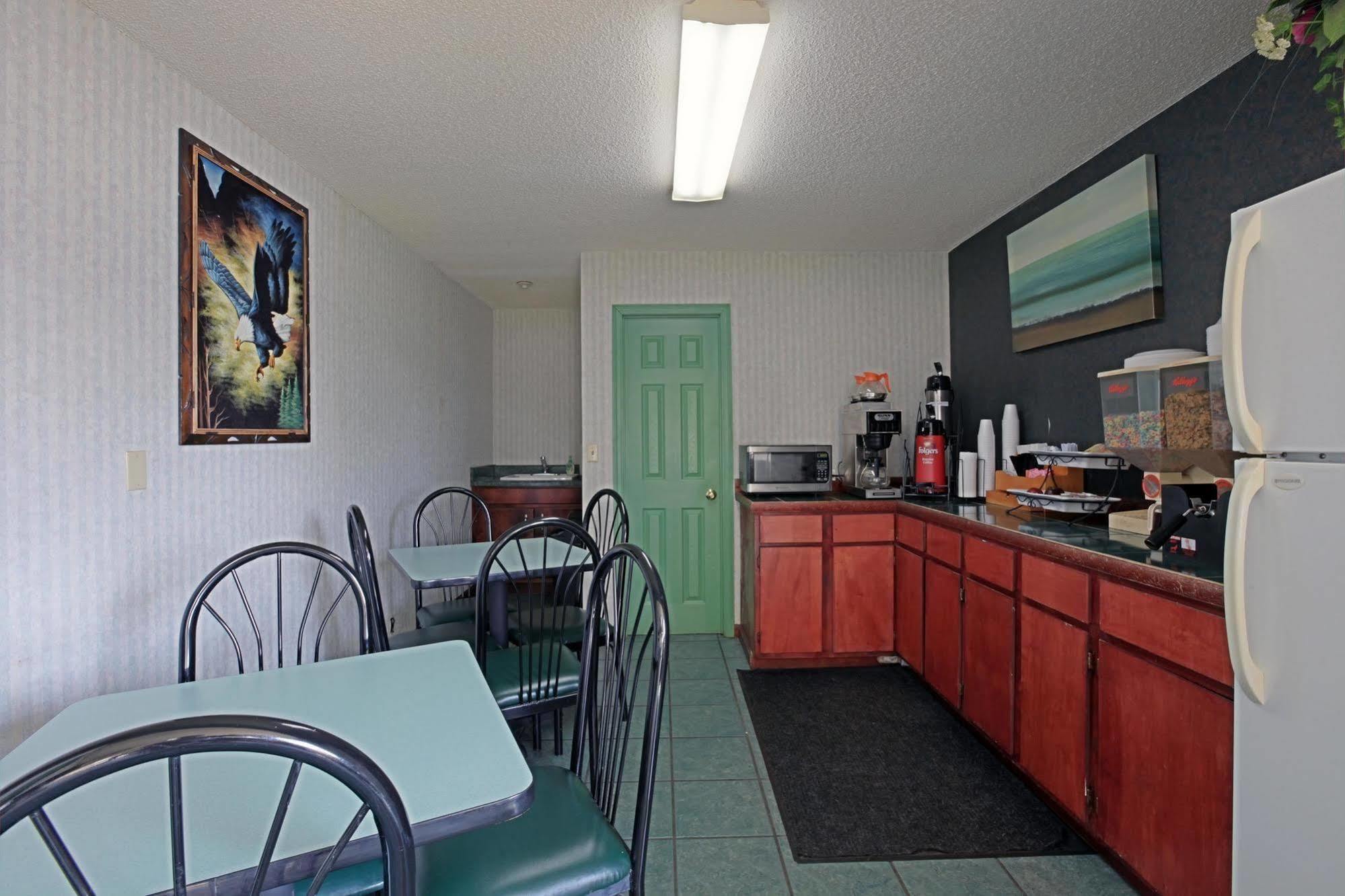 Regency Motel